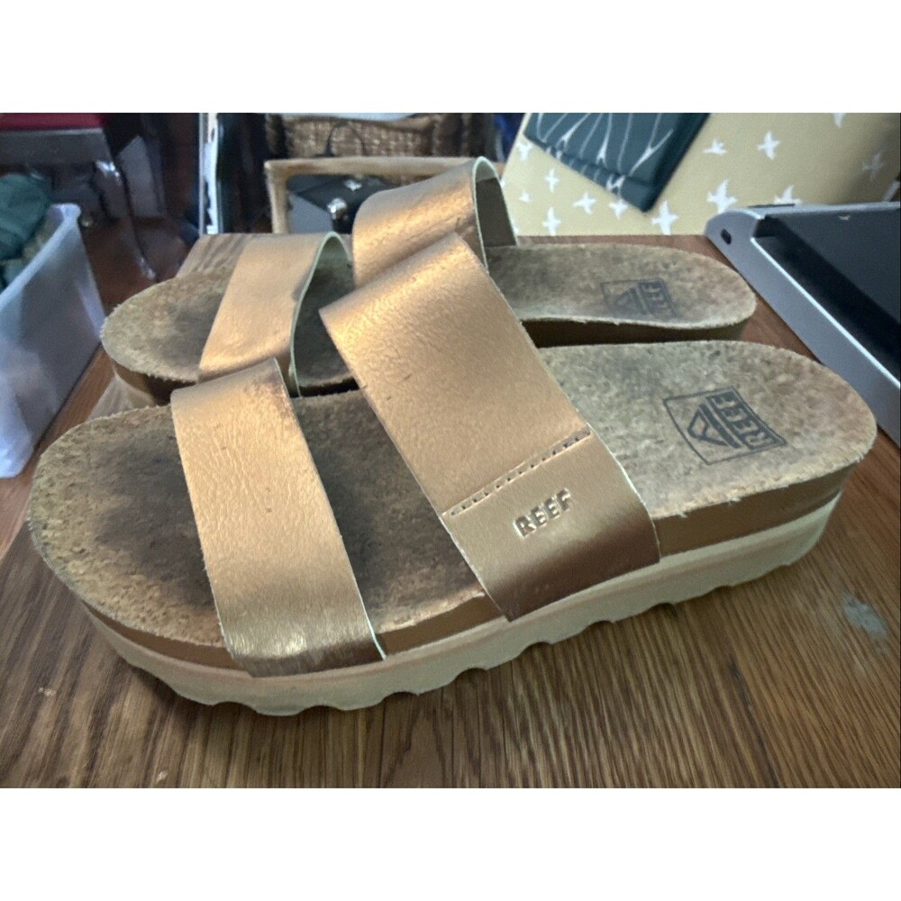 Reef Gold Sandals Size 5